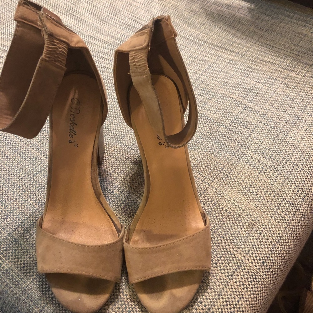 Tan Heels
